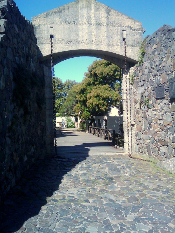 Door of the Old City of Colonia del Sacramento, Colonia, Uruguay - Uruguayuruguay.com